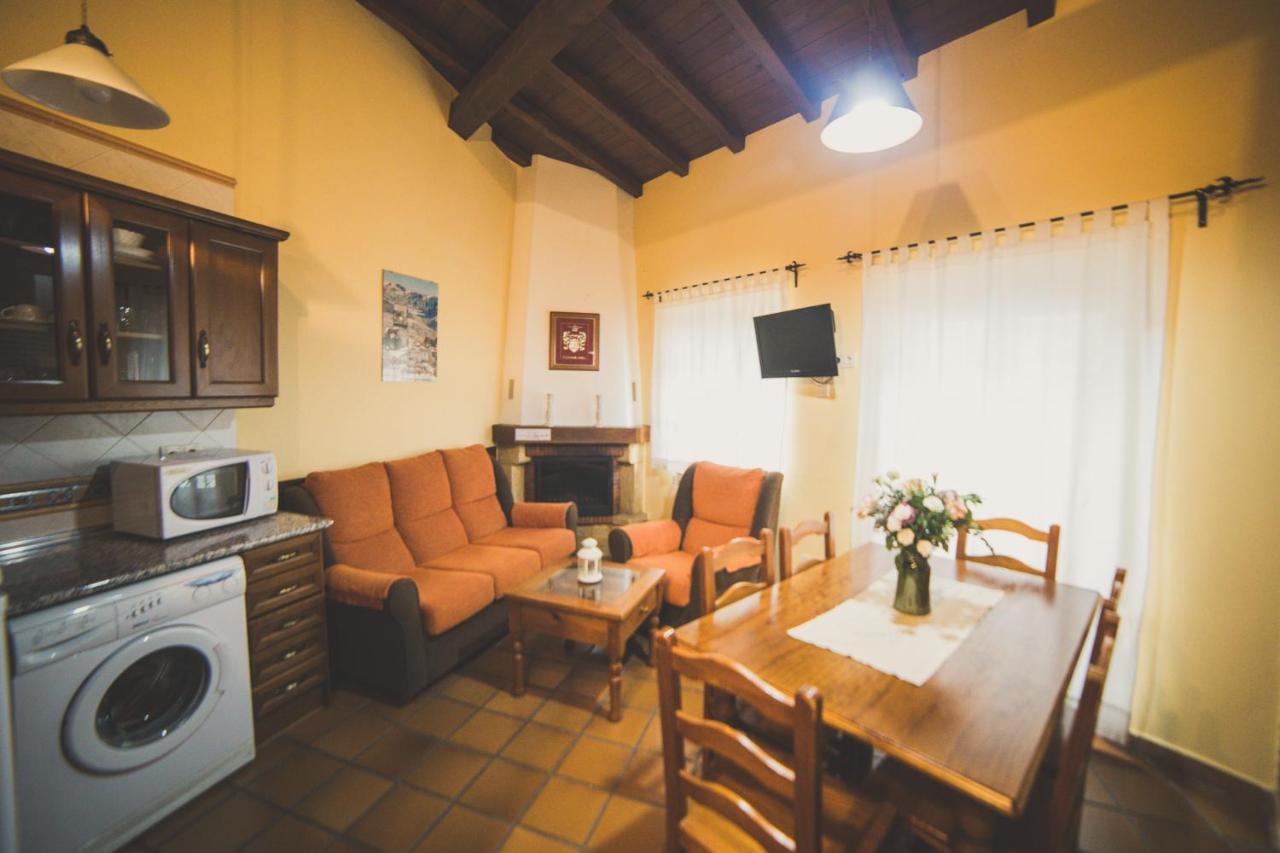 Casa Rural Puerta Del Sol II De 2 Habitaciones Candelario Zewnętrze zdjęcie